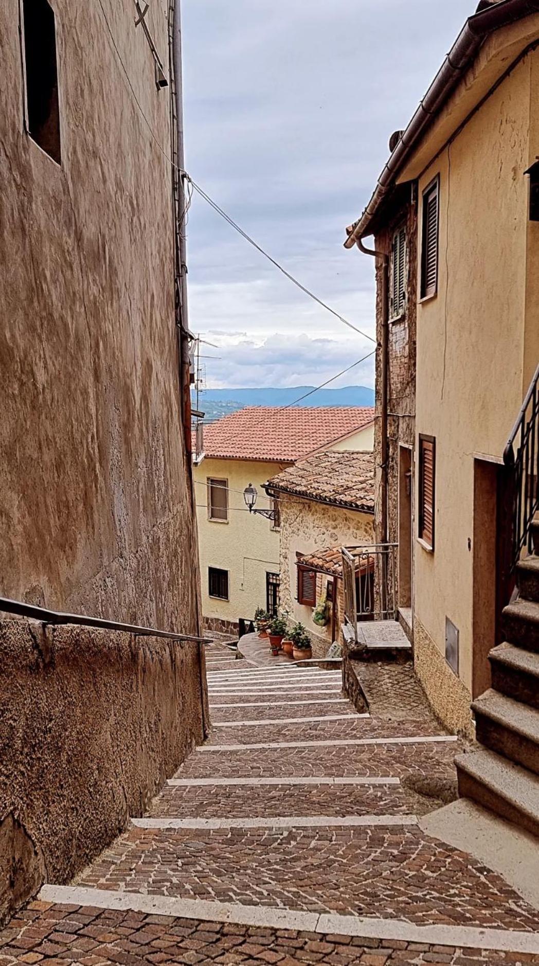 Il Sentiero Apartamento Poggio Bustone Exterior foto